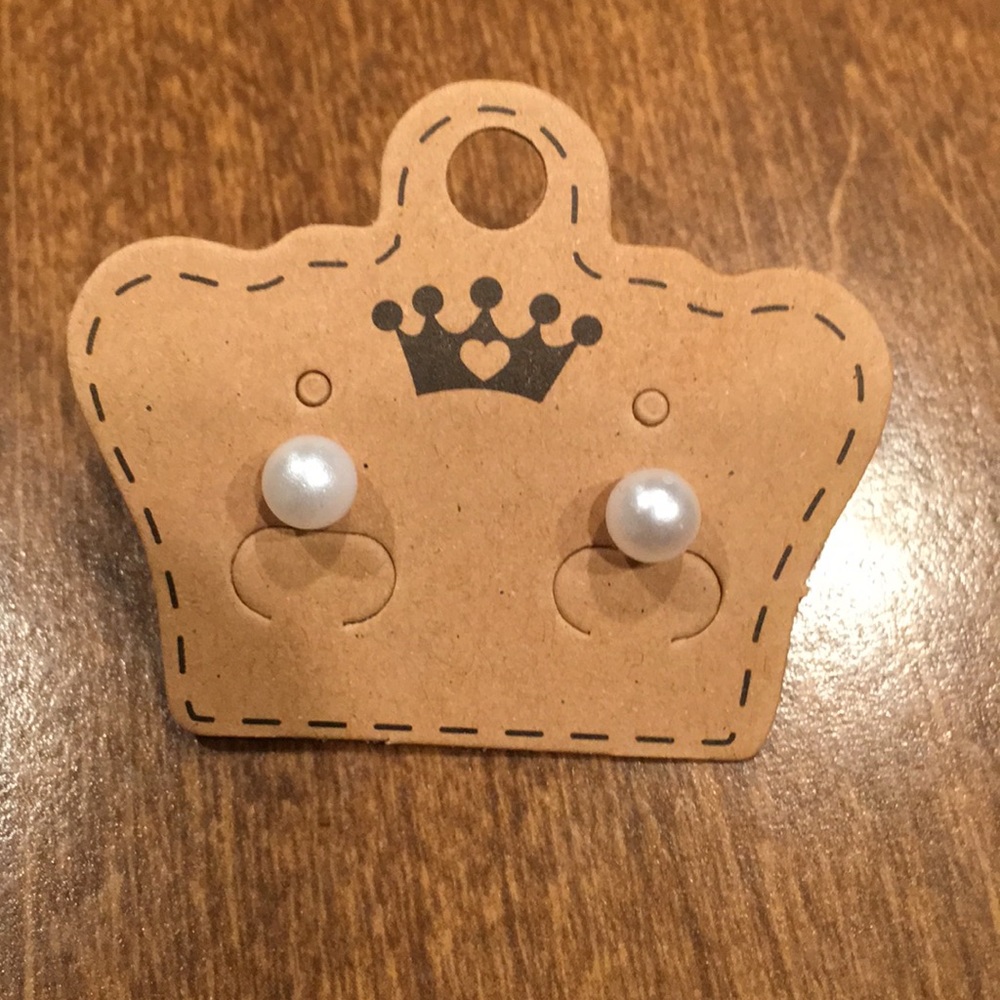 Pearl earrings